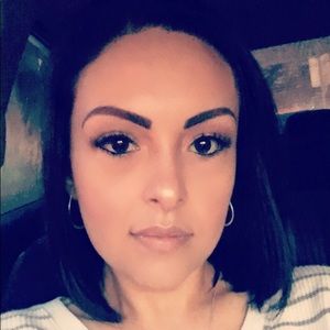 Meet your Posher, Connie